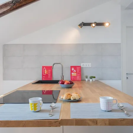 Apartman Mansarda Svizzera By Wonderful Italy *