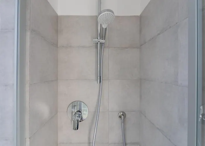 Apartment Mansarda Svizzera By Wonderful Italy *